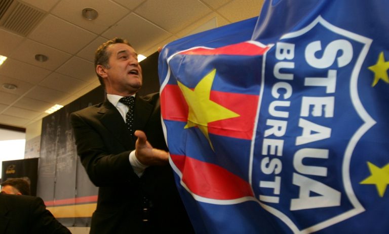 Στεάουα: Τέλος 13 παίκτες με εντολή Μπεκάλι!