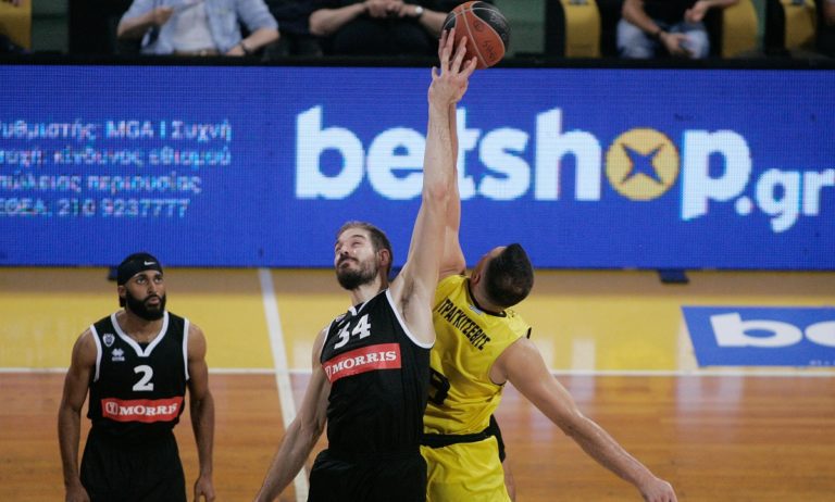 Άρης και ΠΑΟΚ σε ιστορικό χαμηλό!