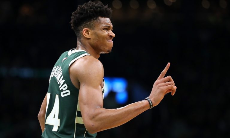 Αντετοκούνμπο: Από τις μόλις 15 νίκες στις… 15 σερί!!! (vid)