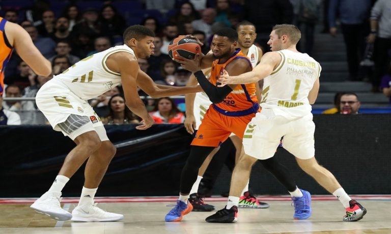 Ρεάλ – Βαλένθια 111-99: Ακόμα πασάρει ο Καμπάτσο