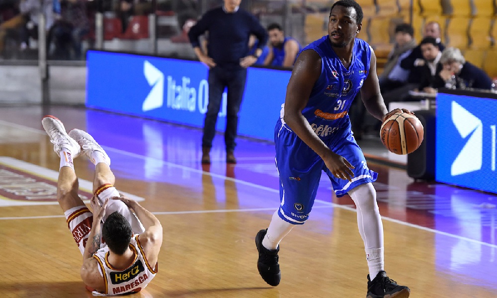 Ήφαιστος: Ερχεται ο Τέρνερ Τζιούνορ, φεύγει ο Λιτλ (vid)