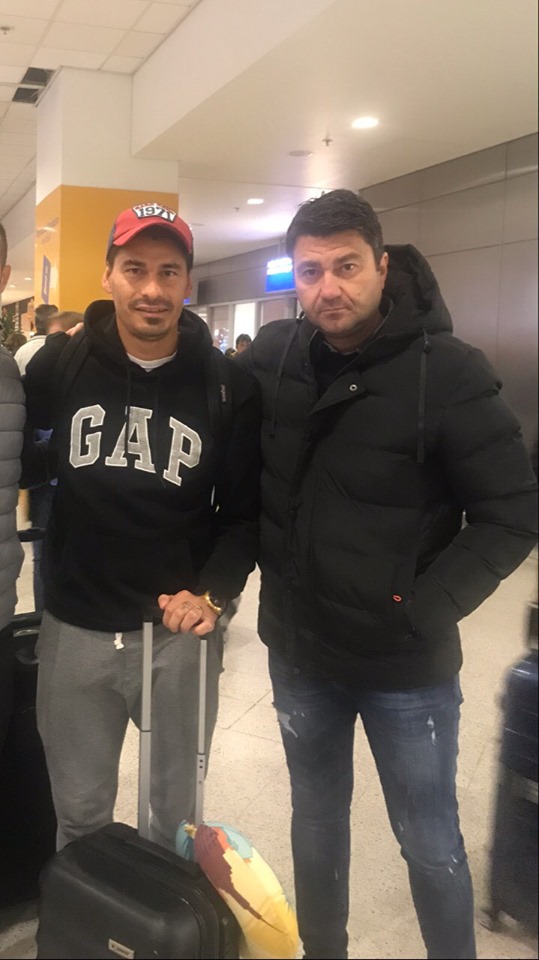 Ο τεχνικός διευθυντής του Αιγάλεω Παναγιώτης Δουφεξής (δεξιά) με τον Μπλάνκο