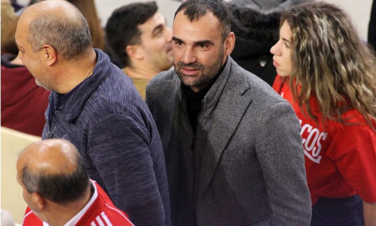 Λάμπρος Χούτος: Αυτή είναι το νέο αμόρε του (pics)