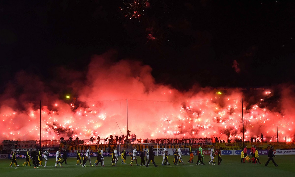 Super League 1 σε Αυγενάκη: Το σχέδιο για την σταδιακή παρουσία φιλάθλων