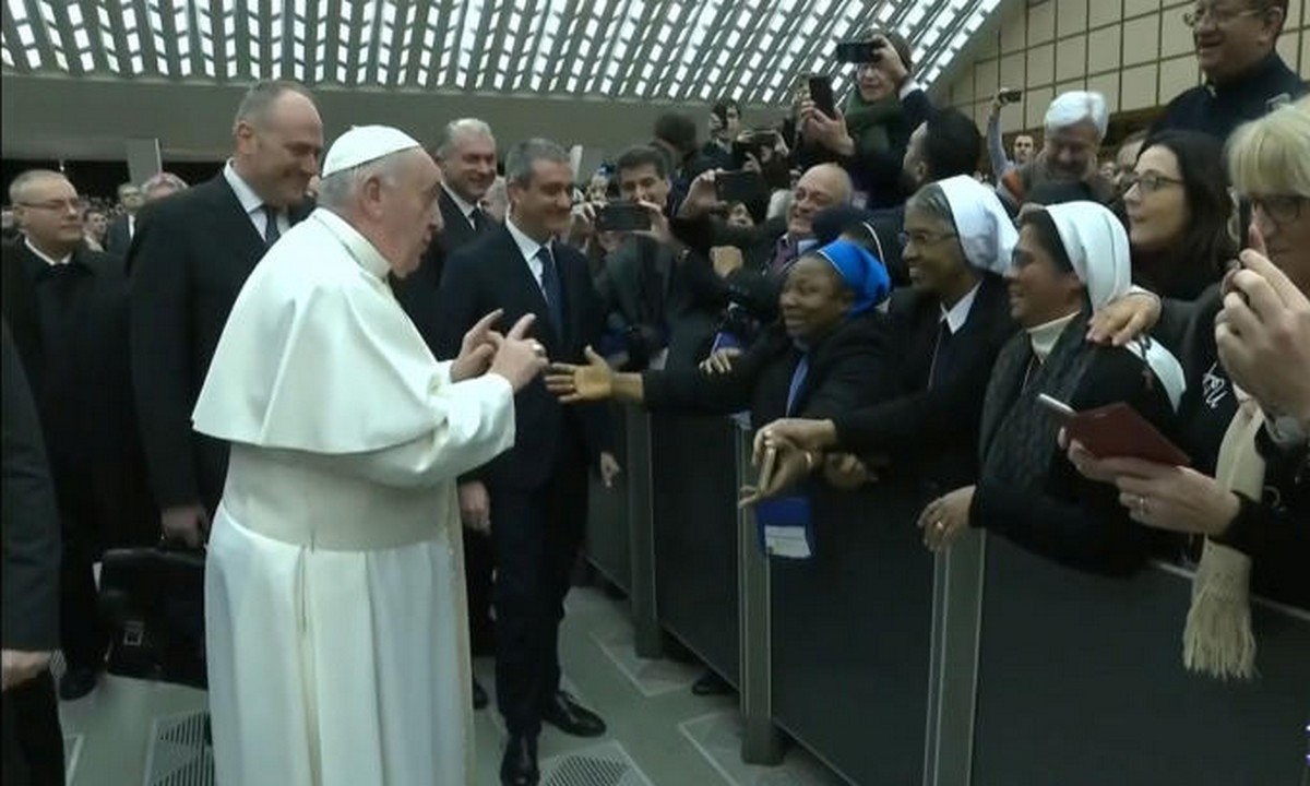 Πάπας Φραγκίσκος: Το κακό χιούμορ σε Αφρικανή για να… ξεπλύνει τη ντροπή