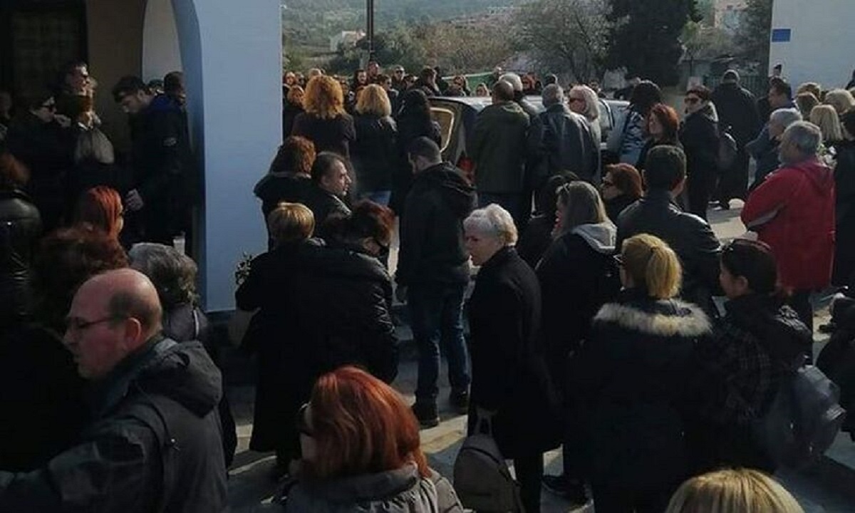 Ρενάτα: Σε κλίμα συγκίνησης έγινε η κηδεία της