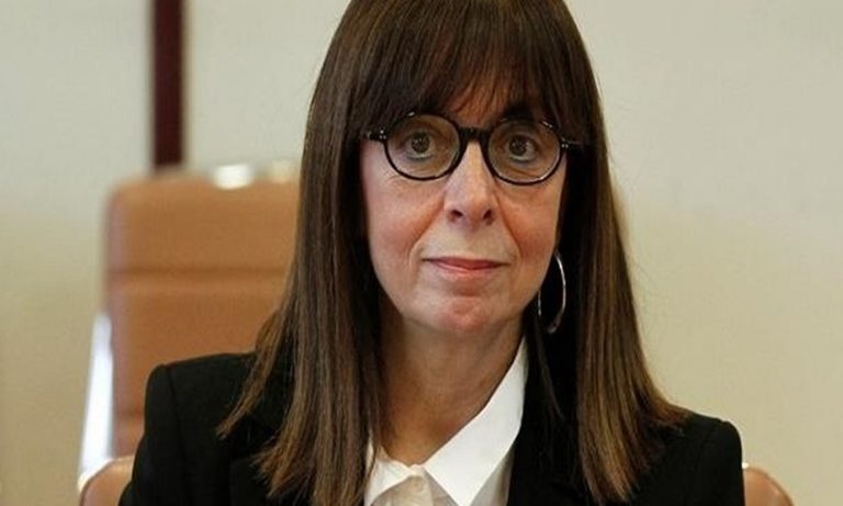 Γιατί έπρεπε να πει «ναι» ο Τσίπρας στην Σακελλαροπούλου