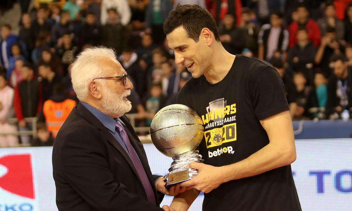 Κύπελλο Ελλάδας: MVP o Ζήσης και η «χρυσή βίβλος»