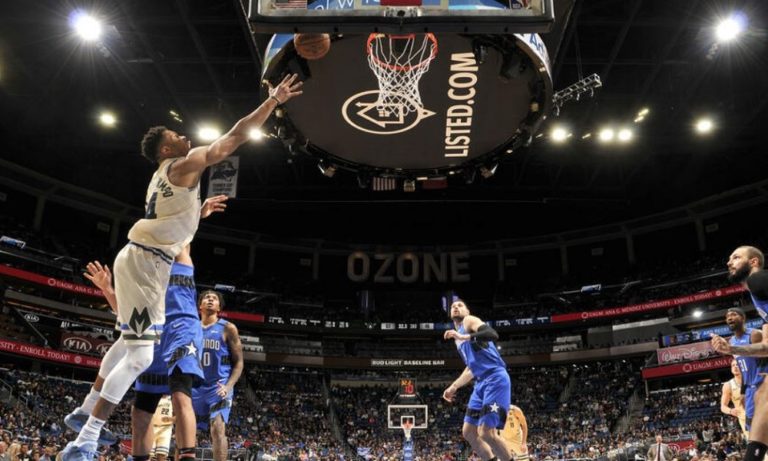 Μπακς: Εύκολα τους Μάτζικ, παραλίγο «τριπλός» ο Γιάννης (vids)