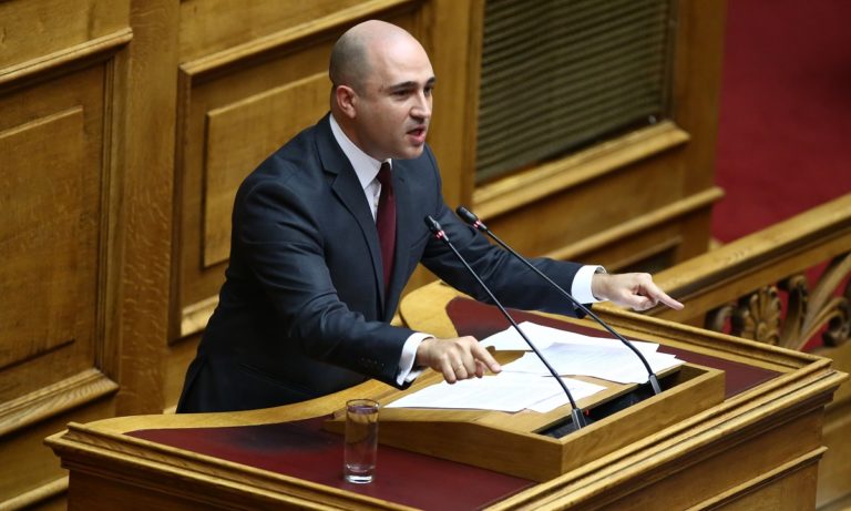 Ο Μπογδάνος κατέθεσε αγωγή και ζητά 28.000 ευρώ για μία ανάρτηση στο Facebook