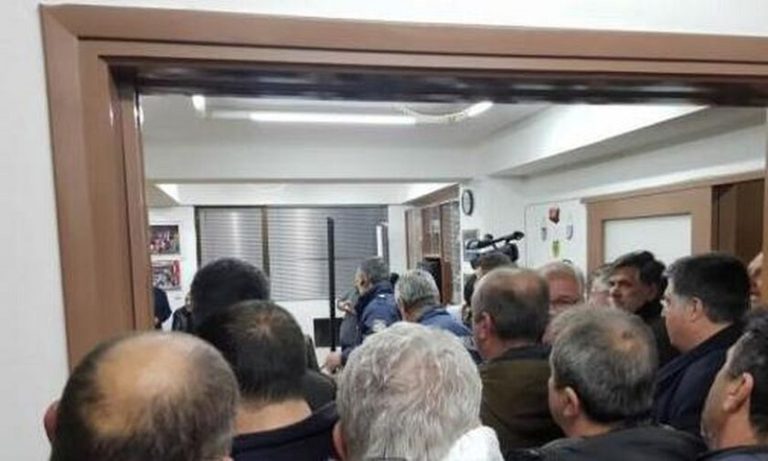 ΕΠΣ Φθιώτιδας: Επικό, ψήφισαν σε κουτιά ζαχαροπλαστείου!