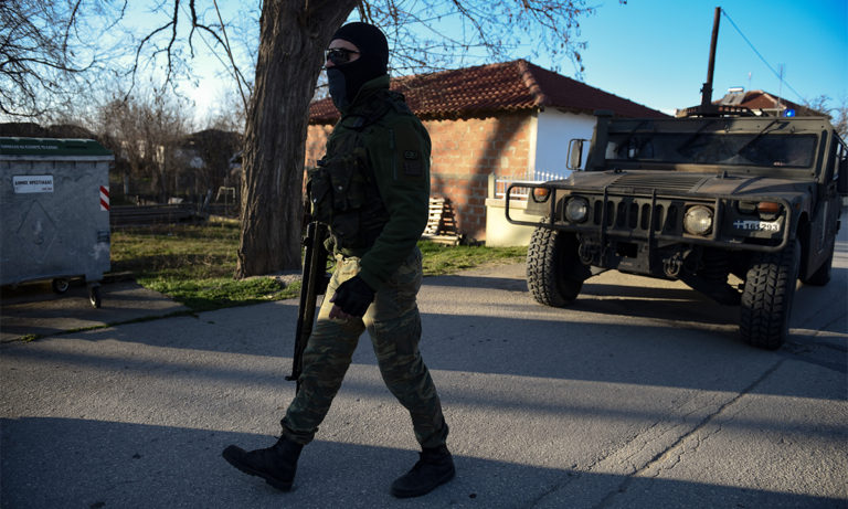 Έβρος: Οι Τούρκοι συνέλαβαν δημοσιογράφο του Open! (vids)