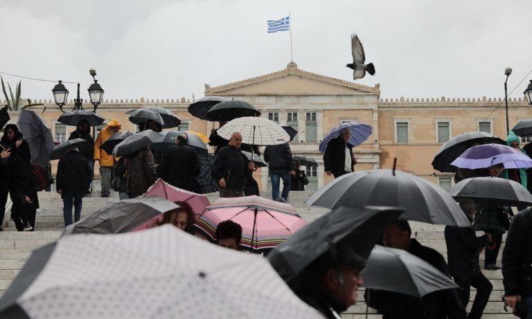 Kαιρός: Ισχυρή καταιγίδα στην Αττική (vid)