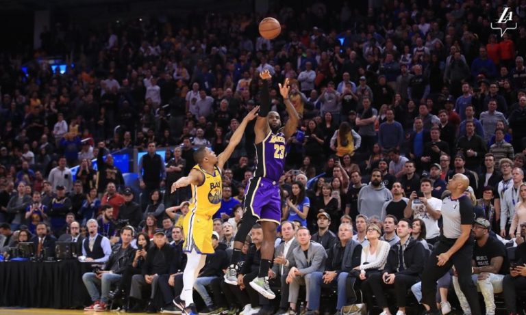 NBA: Νίκη για τους Λέικερς κόντρα στους Γουόριορς, βαριά ήττα για τους Κλίπερς (vids)