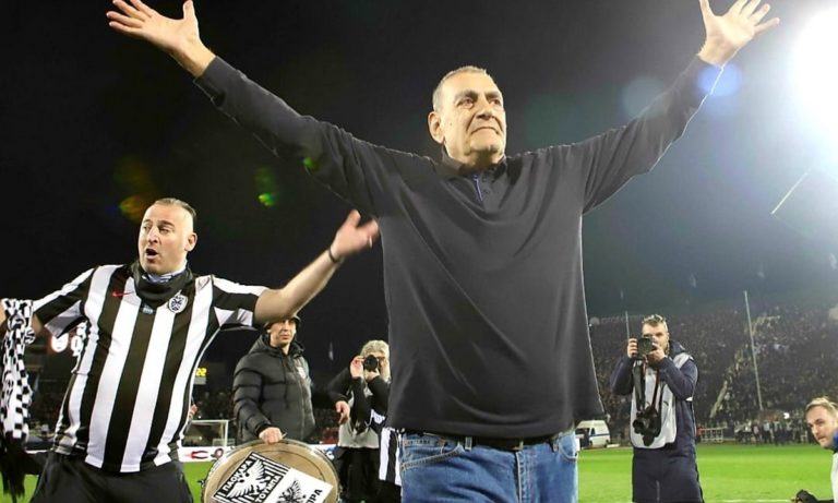 ΠΑΟΚ – Ολυμπιακός: Αποθέωση για Μάκη Μανάβη στην Τούμπα (pics)