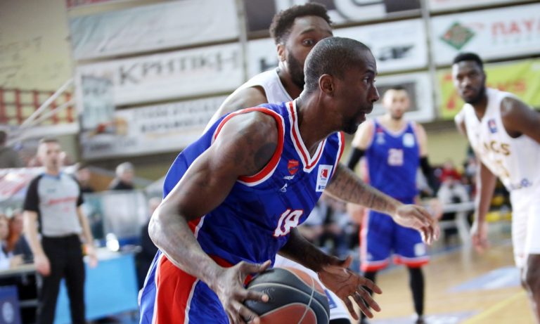 Μπάουμαν: Την… κοπάνησε αφήνοντας σημείωμα!