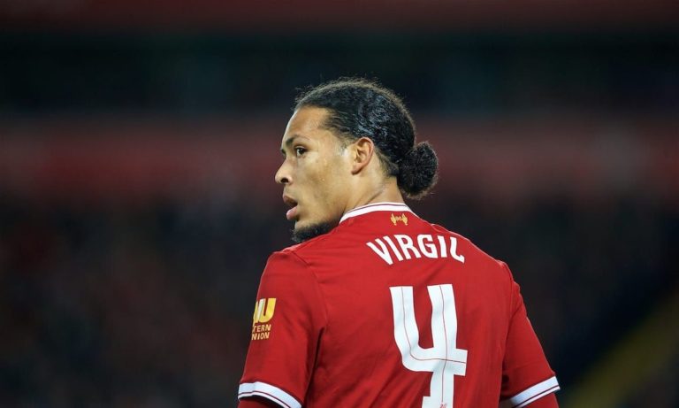 Λίβερπουλ: Έτοιμος να σπάσει ρεκόρ ο Βαν Ντάικ