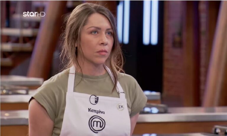 MasterChef 4: Η… κομμώτρια τους έβαλε τα γυαλιά και πήρε τη «χρυσή κάρτα» (vid)