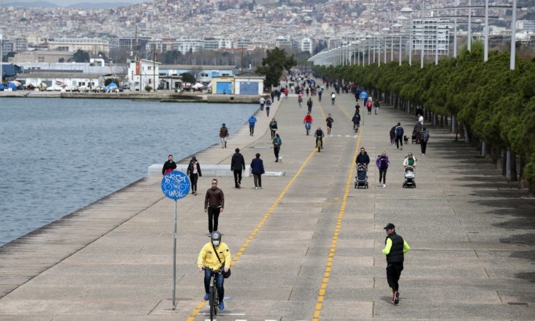 Κορονοϊός – Θεσσαλονίκη: Κλείνει η Νέα Παραλία (vid)