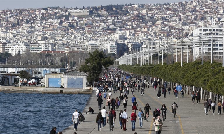 Βαδίζουμε σε ολοκληρωτική καραντίνα λόγω… βλακείας, αν δεν το έχετε πιάσει