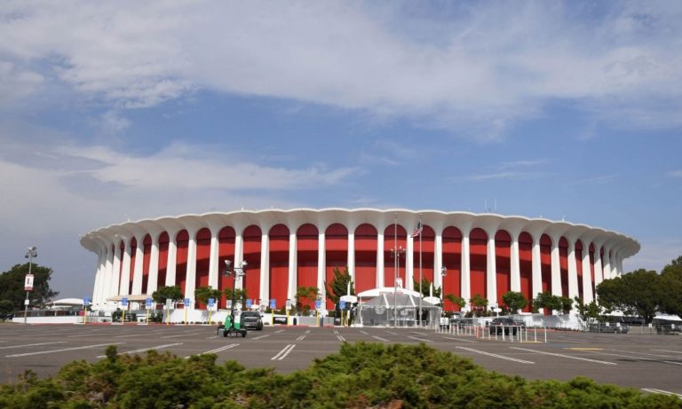 NBA: Οι Κλίπερς αγόρασαν το θρυλικό Forum και θα χτίσουν νέο γήπεδο!