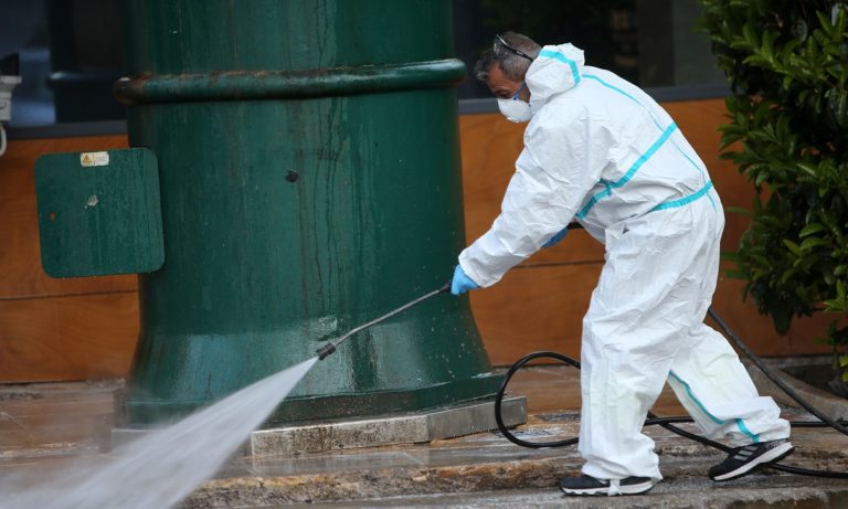 Κορονοϊός: H πρώτη επιδημιολογική έκθεση του ΕΟΔΥ -Προφίλ κρουσμάτων, χάρτης διασποράς (πίνακες)