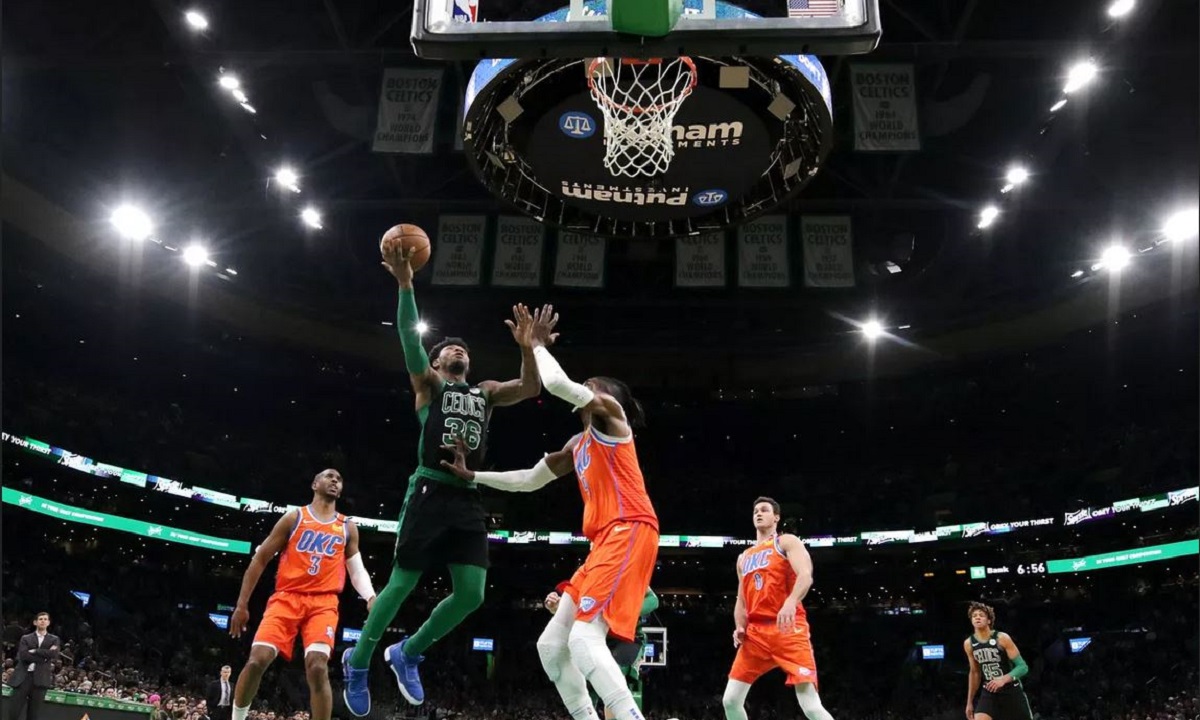 NBA: Στο νήμα η Οκλαχόμα τη Βοστόνη, νίκες για Τορόντο, Μπρούκλιν (vids)