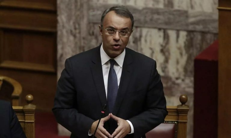 Δώρο Πάσχα: Δεν διαψεύδει η κυβέρνηση την μη καταβολή του- Δήλωση Σταϊκούρα