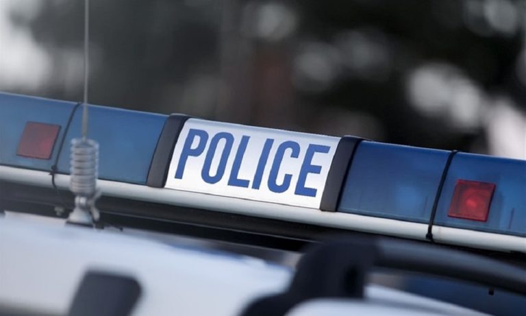 Κορονοϊός: Αρνητικός ο 26χρονος που έφτυσε τους αστυνομικούς