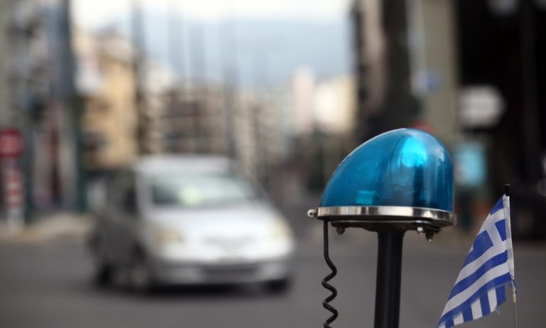 Κορονοϊός: Στο ψυχιατρείο ο 26χρονος που έφτυσε αστυνομικούς στη Βούλα