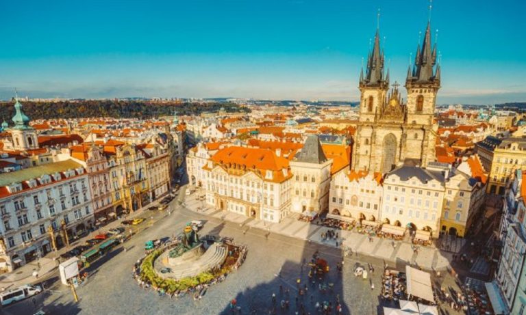 Κορονοϊός: Πρώτος νεκρός στην Τσεχία – Στα 1.120 τα κρούσματα (vid)