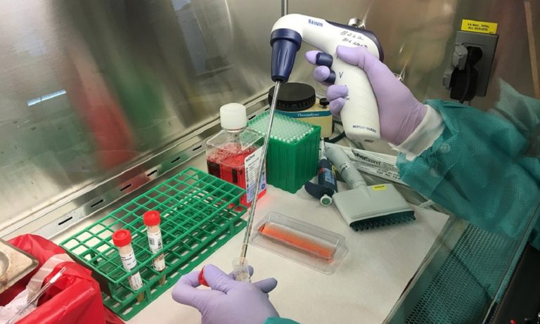 Κορονοϊός: Παραγγελία πέντε τόνων χλωροκίνης από το υπ. Υγείας και τον ΕΟΦ