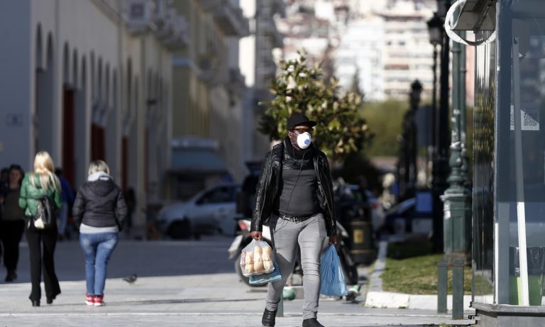 Κορονοϊός: 11 ασθενείς από τους 70 στην εντατική (vid)