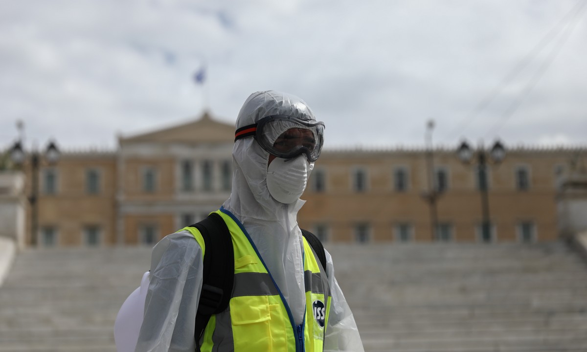 Κορονοϊός: Τα χαρακτηριστικά και ο χάρτης των ασθενών στην Ελλάδα