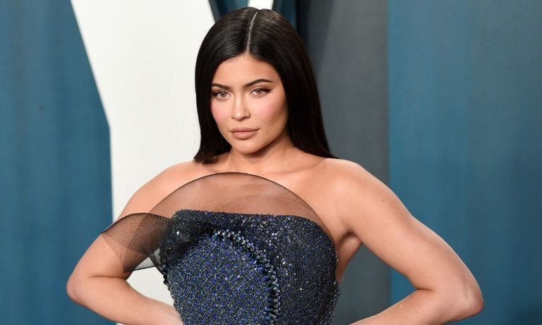 Κορονοϊός: Η Kylie Jenner δώρισε 1 εκατομμύριο δολάρια στα νοσοκομεία του Λος Άντζελες (pics)