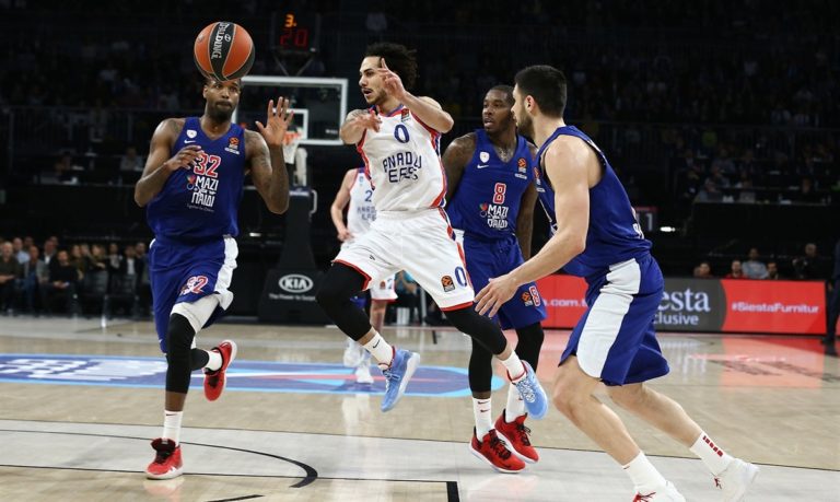 Εφές – Ολυμπιακός: Η μεγαλειώδης εμφάνιση του Λάρκιν (vid)