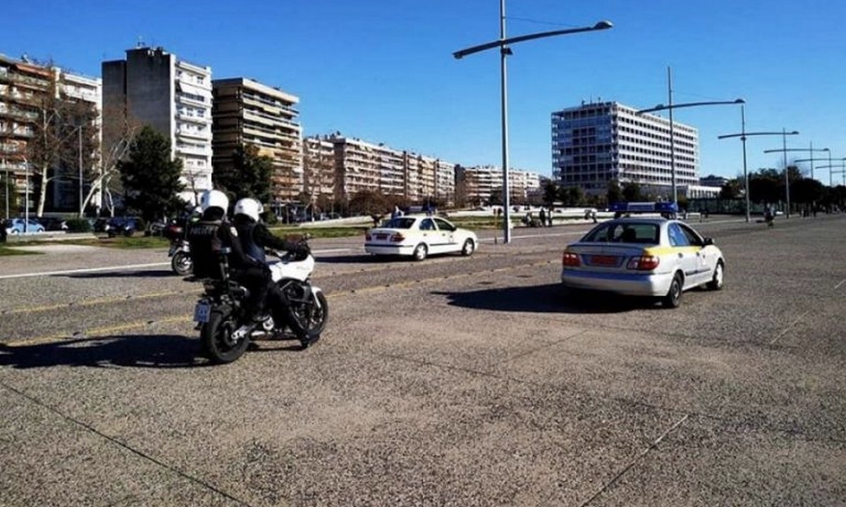 Θεσσαλονίκη: «Στοπ» από αστυνομικούς σε περιπατητές στη Νέα Παραλία (vid)