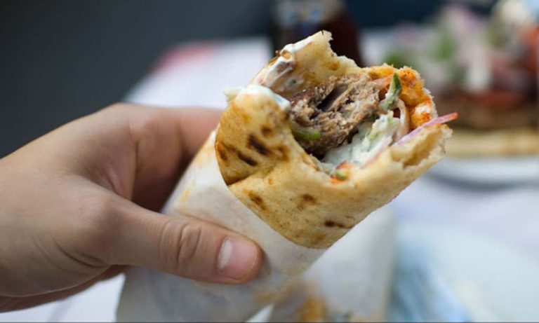 Απαγόρευση κυκλοφορίας – Χαλκίδα: Έστειλε SMS για σωματική άσκηση και πήγε για σουβλάκια!