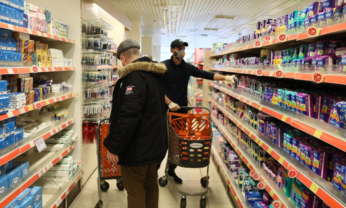 Κορονοϊός: Τζίρο μισό δισ. σε 20 ημέρες έκαναν τα σούπερ μάρκετ