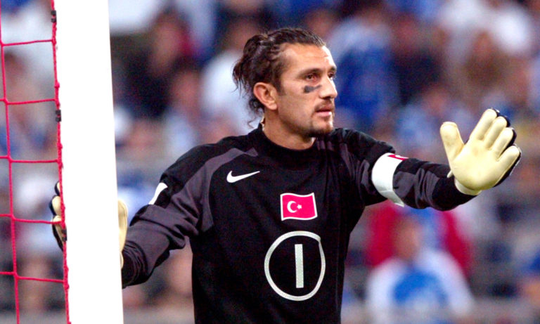 Κορονοϊός: Σε κρίσιμη κατάσταση ο Ρουστού