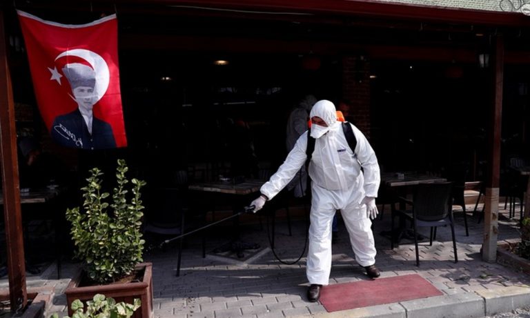 Κορονοϊός: 100% αύξηση στα κρούσματα της Τουρκίας