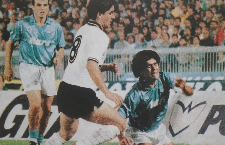 Ο άνθρωπος που «έσβησε» τον Μαραντόνα δουλεύει σε καντίνα έξω από την Τούμπα!