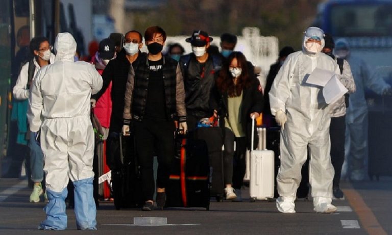 Κορονοϊός: Επιστρέφει στην Ασία, φόβοι για παγκόσμια καραντίνα