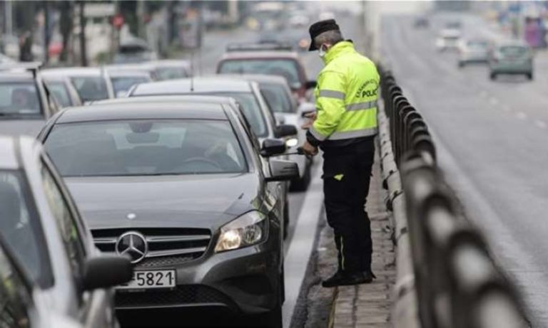 Κορονοϊός-Χαμός με τους ανυπάκουους: Σε συναγερμό η ΕΛ.ΑΣ (vid)