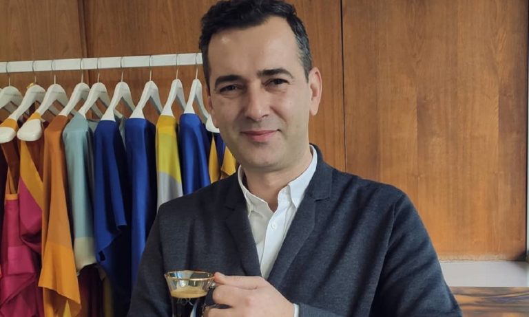 Απίστευτο, έτσι ήταν ο Άγγελος Μπράτης πριν 20 χρόνια