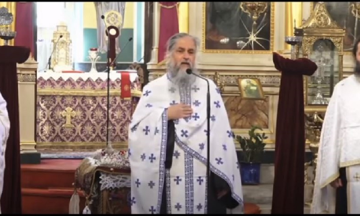 ΑΚΟΥΣΤΕ ΤΗΝ! Ομιλία καρδιάς από ιερέα στα πευκάκια: «Αίσχος σε αρχιερείς και πολιτικούς!» (vid)
