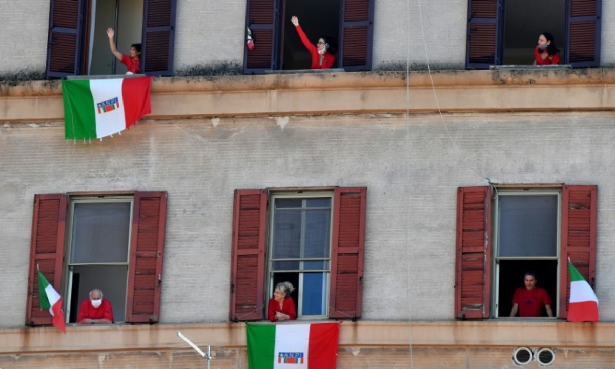 Ιταλία: «Tον Ιούνιο θα δώσουμε χαριστική βολή στον κορονοϊό»
