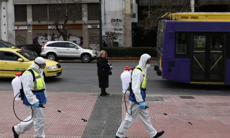 Απαγόρευση κυκλοφορίας: Χρονόμετρο στις μετακινήσεις, όριο στα SMS (vids)