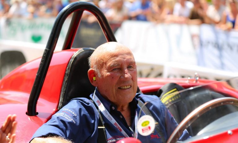 «Έφυγε» ο θρύλος της Formula 1 Στέρλινγκ Μος