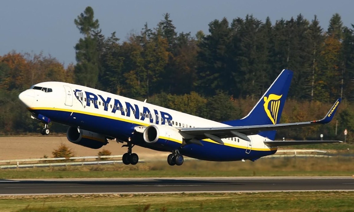 Κορονοϊός-Ryanair: «Ηλίθια ιδέα να πετάξουμε με κενά καθίσματα»